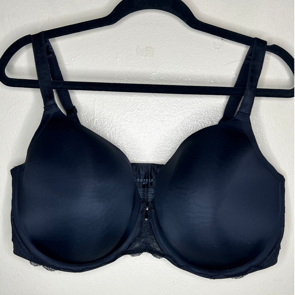 Torrid Sexy Balconette Bra 44F Black Lace Trim Underwire Lightly Lined Padded